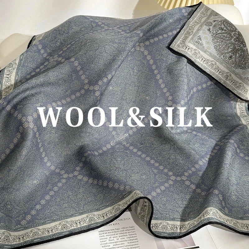 Twilight flower – Wool and silk scarf