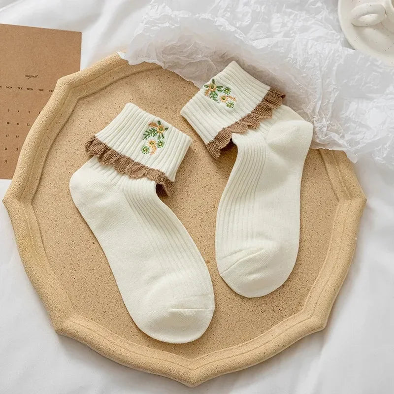 Clover Blossom – Lace and Embroidered Socks