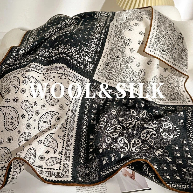 Twilight flower – Wool and silk scarf